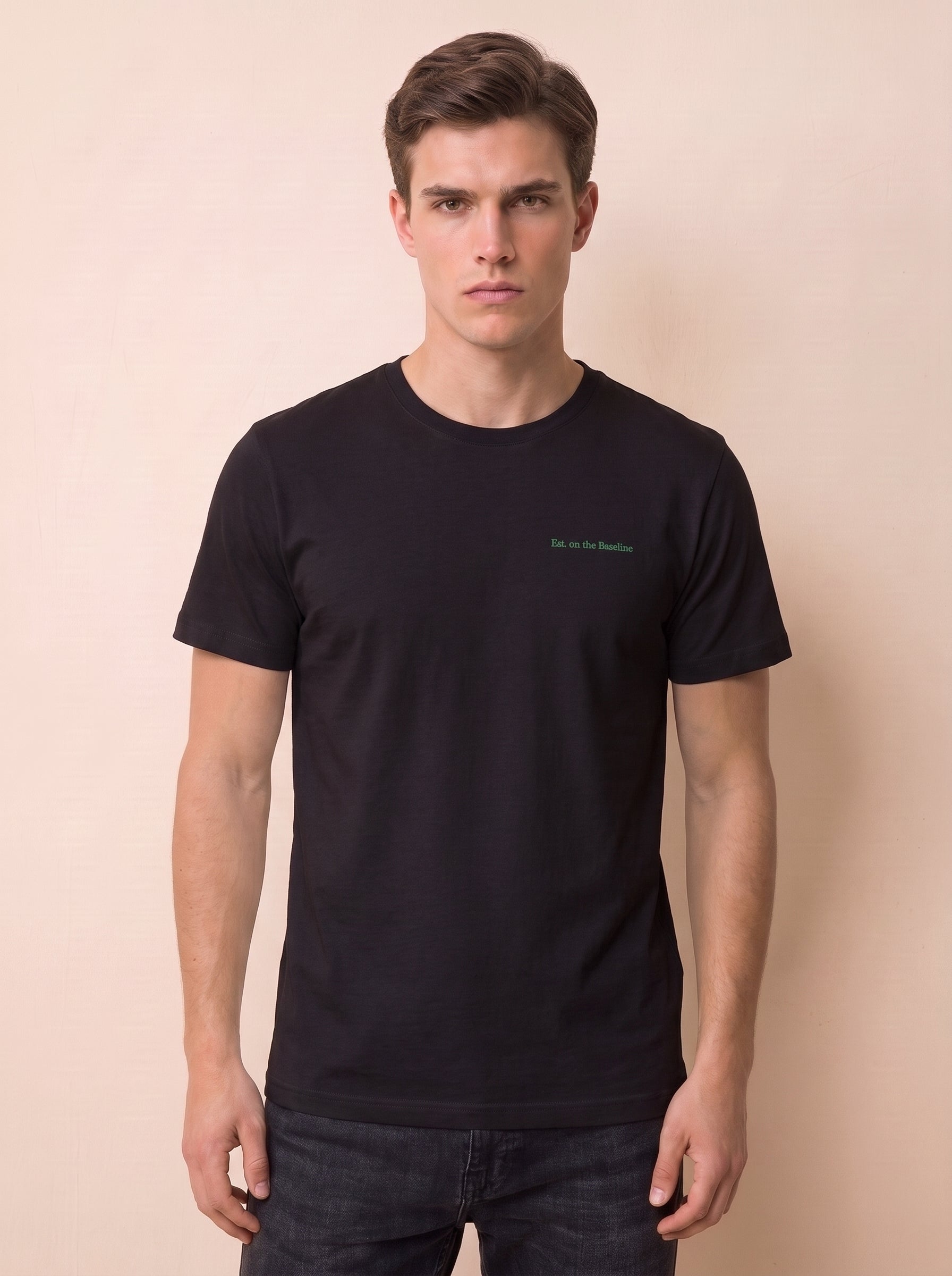 Est. auf der Grundlinie T-Shirt