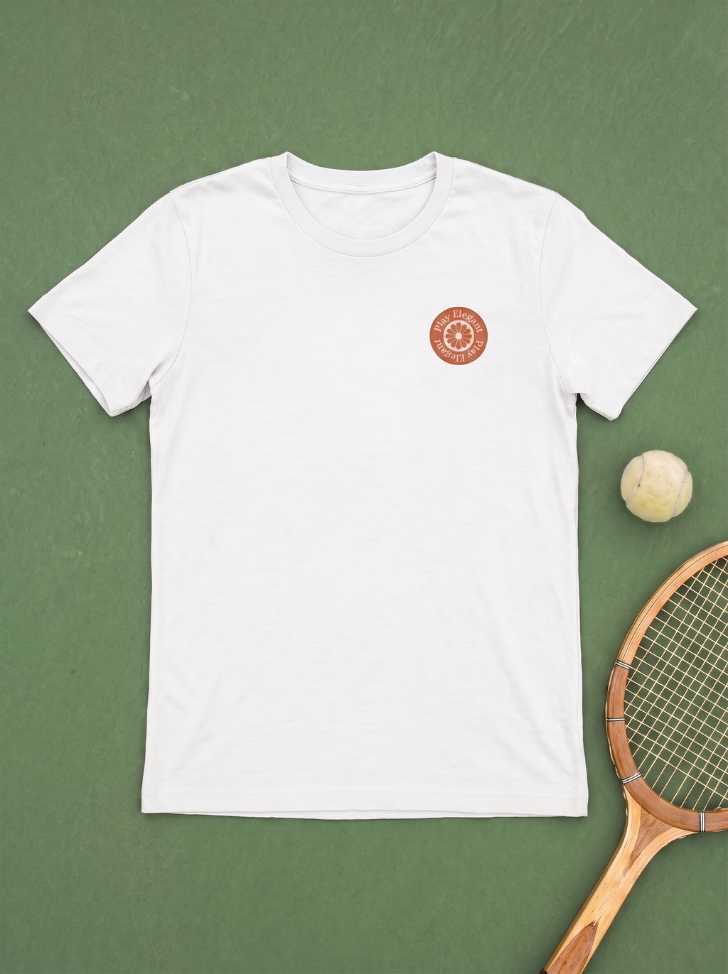 T-shirt à l'effigie d'élégant badge Play